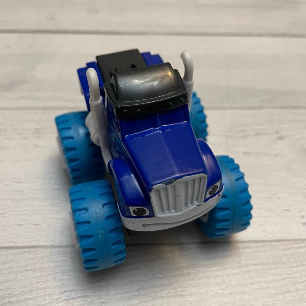 Blaze and the‎ monster machine diecast vehicle Crusher